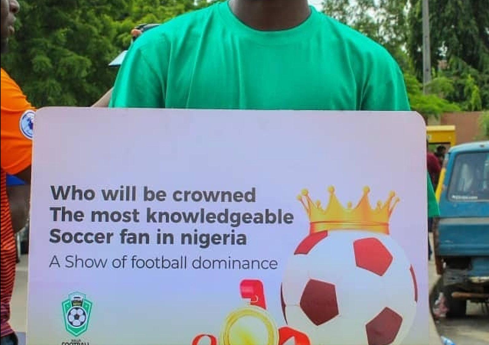 Football Fans Challenge Show